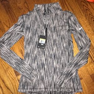 BNWT Nike Hyperwarm Sweater Small